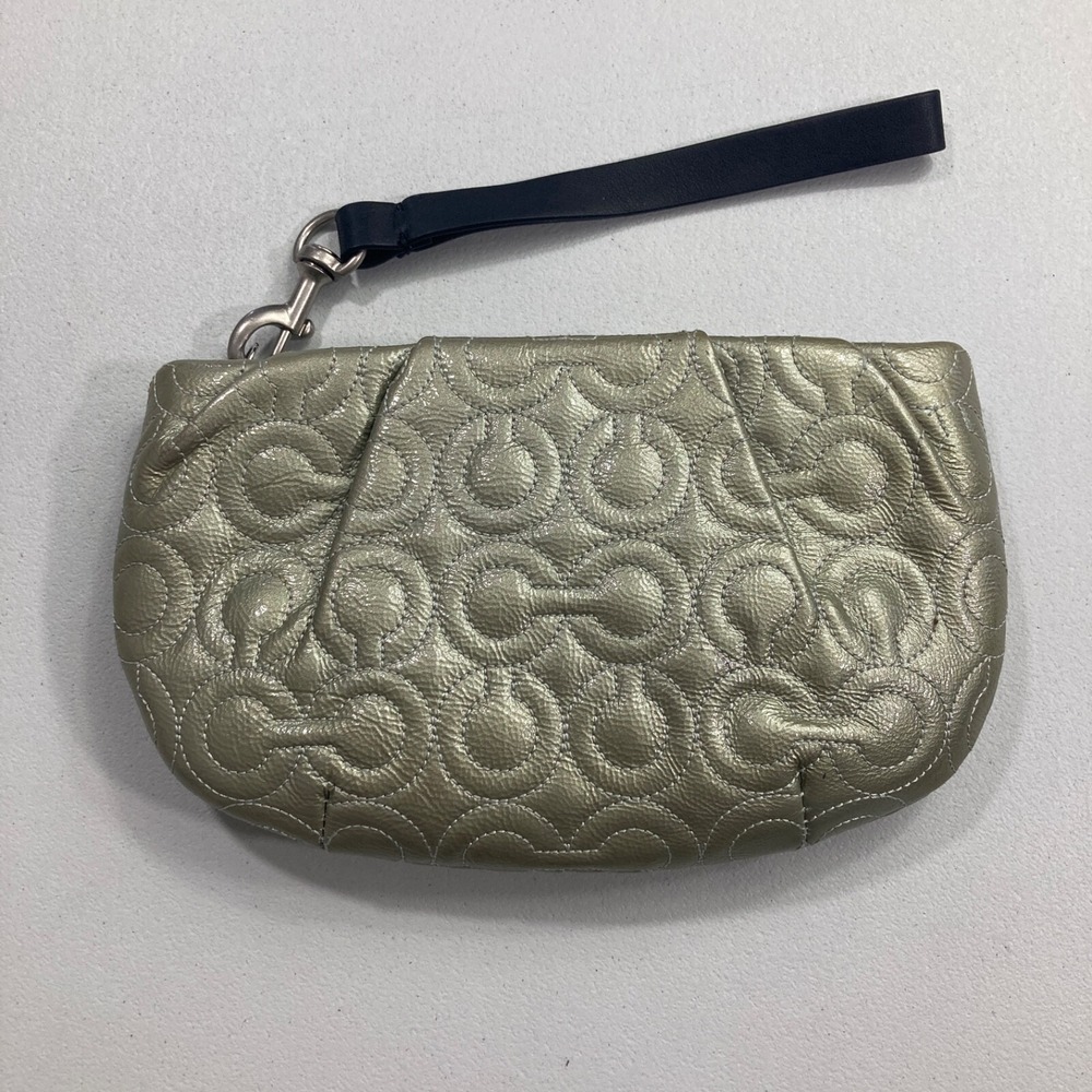 Coach Wristlet Clutch  Womens Silver Quilted Signature C Blue Lined Small